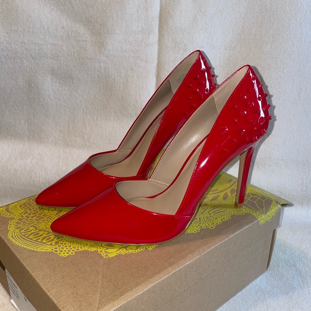 Mix No. 6 Red Patent Spiked Studded Pumps